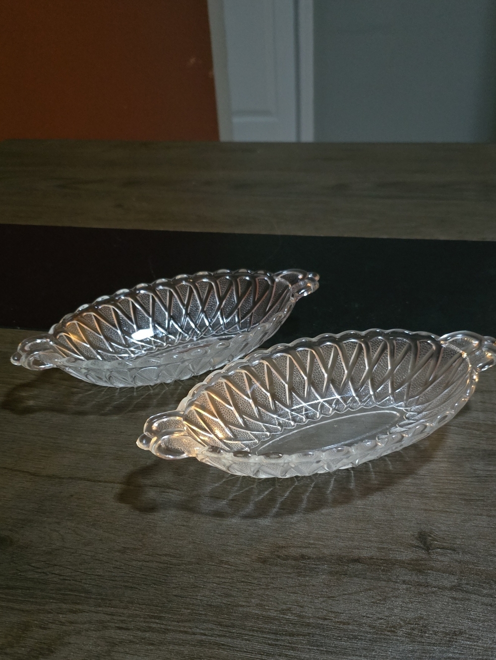 Clear Glass Serving Dish Set - Elegant Leaf Design (Clear)